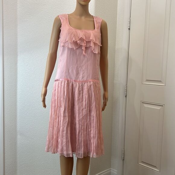 WDNY Dress 💯 Silk Size 10 Square Neck Sleeveless Sheer Pleated Lined Pink Peach - Picture 2 of 11